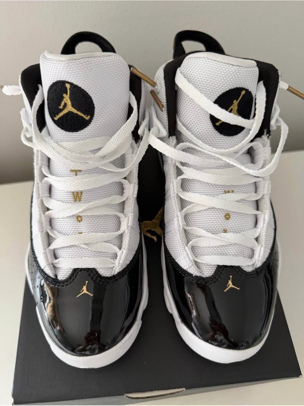Jordan 6 Rings - Picture 3 of 8